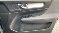 Volvo XC40 2.0 B3P Plus Dark 5dr Auto Petrol Estate
